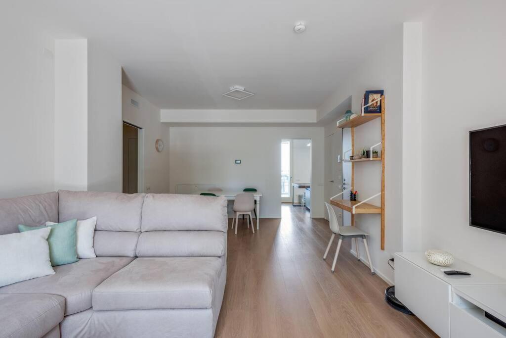 Easylife - Modern And Spacious Apt In Fiera City Life Milano Exterior foto