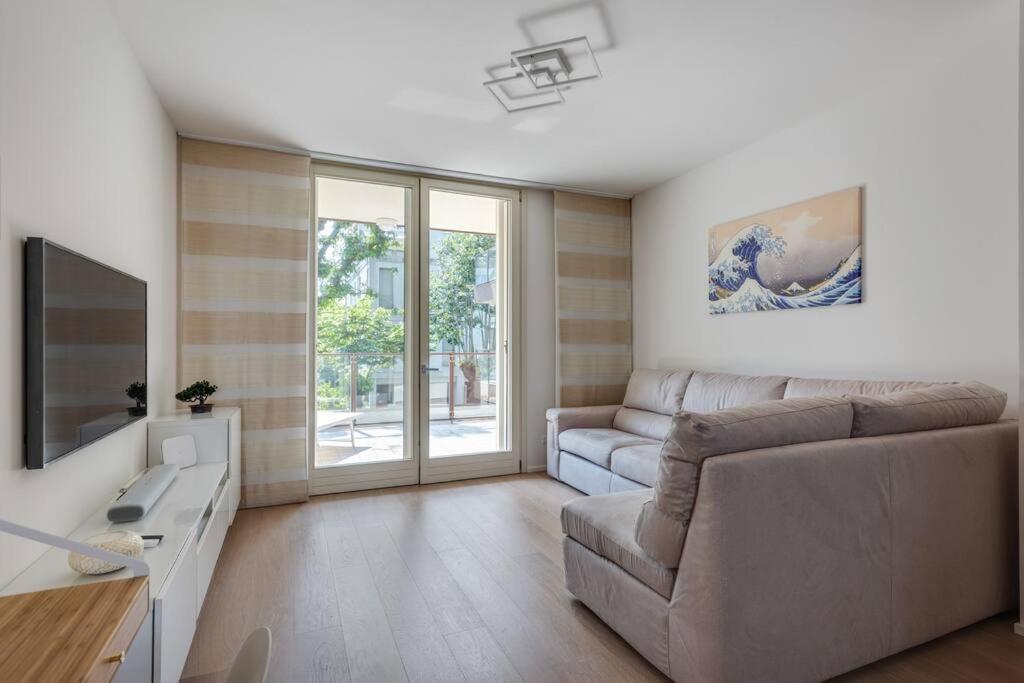 Easylife - Modern And Spacious Apt In Fiera City Life Milano Exterior foto